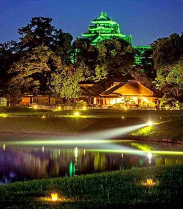 Замок Ворона в Окаяма і водні канали Курасики