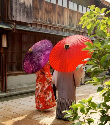 Золото Канадзави