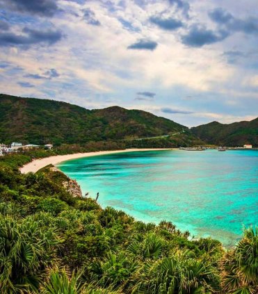 Temple stay у Кореї та відпочинок на екзотичній Окінаві