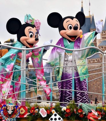 Парки розваг Disneyland & DisneySea