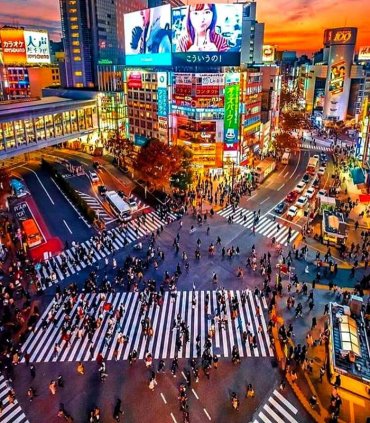 Токіо сучасний і традиційний