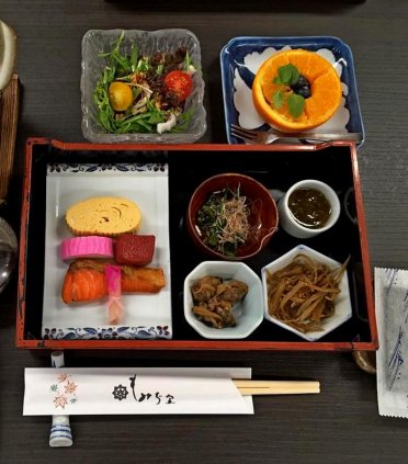 Вечеря в Кіото над рікою із танцями майко