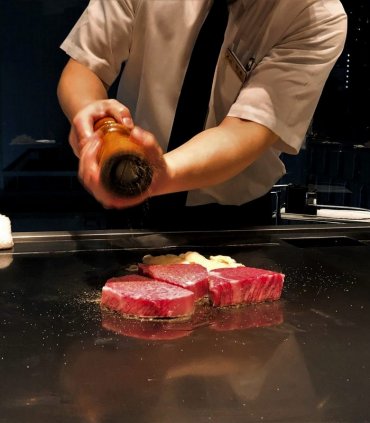 Вечеря Теппан'які з мармуровою яловичиною