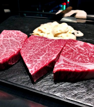 Вечеря Теппан'які з мармуровою яловичиною