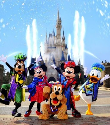 Парки розваг Disneyland & DisneySea