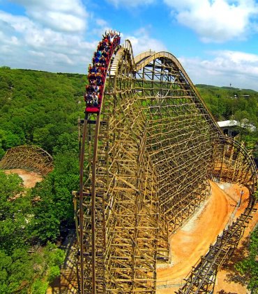 Парк Эверленд, Йонин